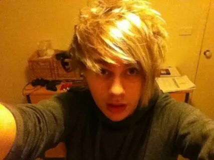 Pin by erino_12 on Michael Clifford Michael clifford, Fetus 