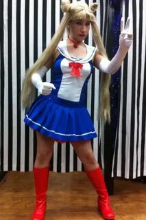 This Sailor Moon A-Kon Costume is the perfect Anime Costume.