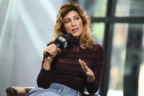 Hamptons contractor claims Jennifer Esposito owes $65,000 Pa