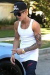 Bieber-news.com - August 15: More of Justin out and about in