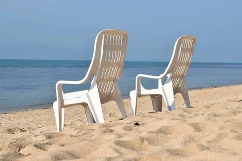 24 Different Types of Beach Chairs - Trek Baron