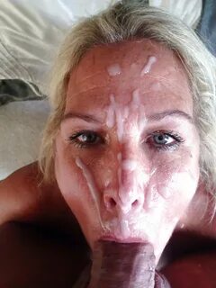 Shooting cum on mom's face real