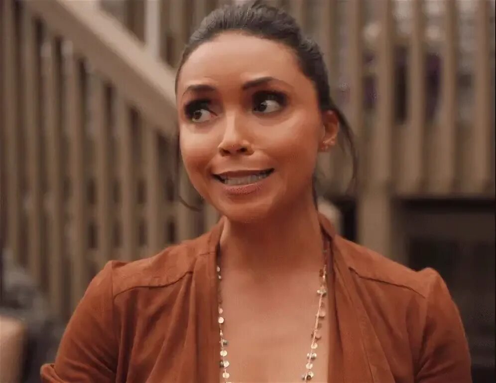 Cecile Horton Danielle Nicolet GIF - Cecile Horton Danielle 