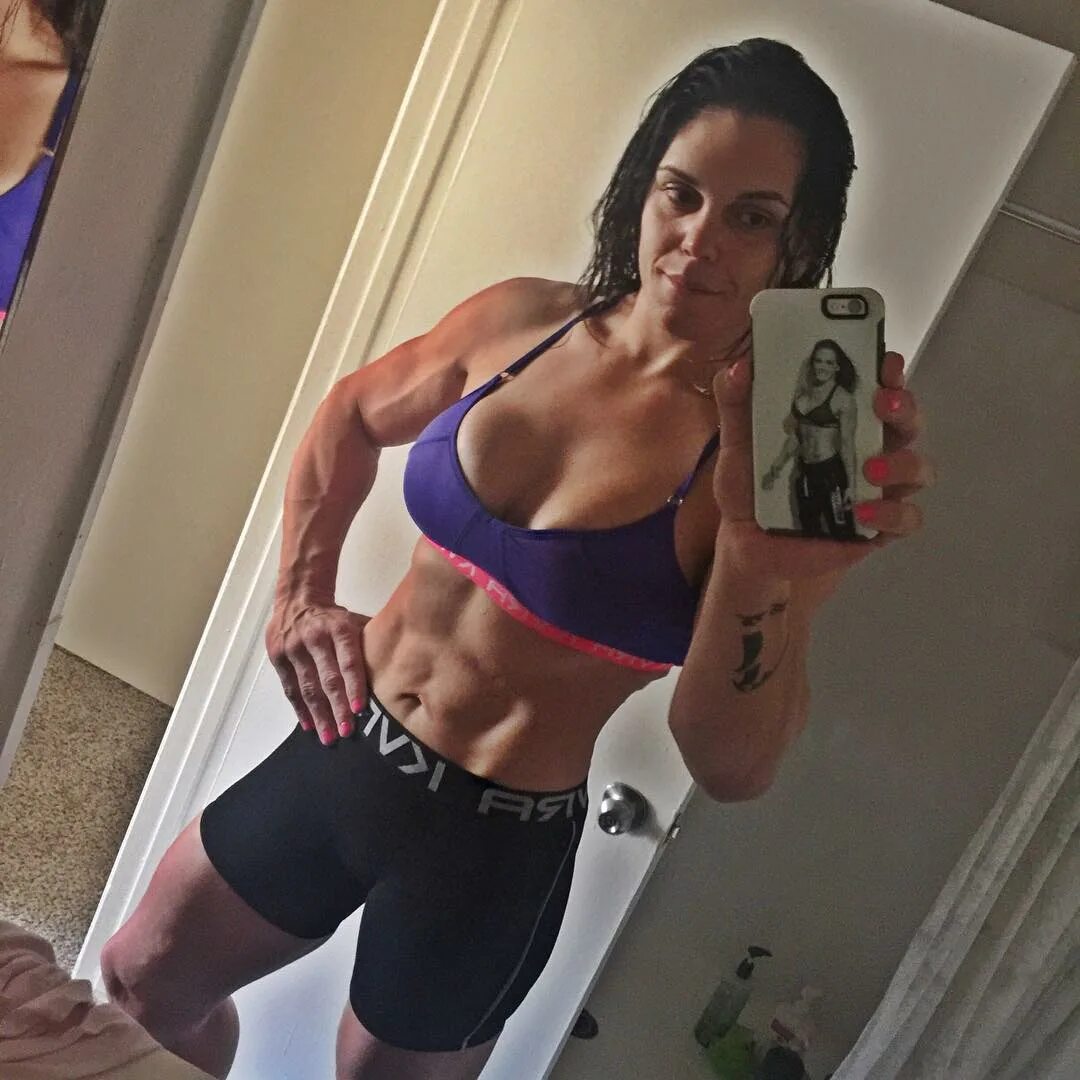 Gabi Garcia в Instagram: "Meu corpo mudou muito aqui nos #eua Meu abdo...
