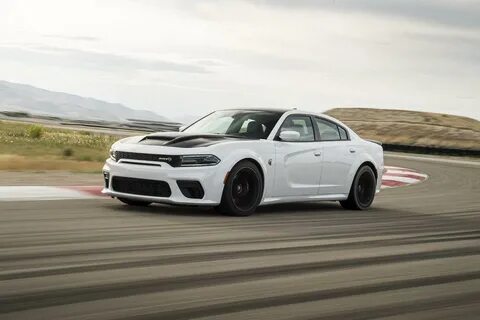 808-сильный Charger SRT Hellcat Redeye: еще одна новинка от 