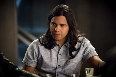 THE FLASH: Cisco Is In Charge In The New Promo For Season 6,