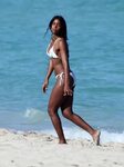 Келли Роланд (Kelly Rowland) в бикини (6 Фото) " Триникси