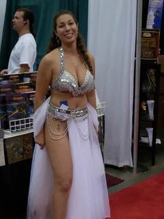 File:Gen Con Indy 2007 - costumes 16 (Princess Leia).JPG - W
