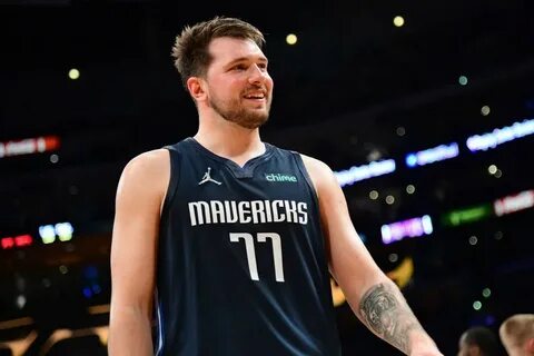 Luka Doncic Pimpin Mavericks Beri Lakers Kekalahan Ketiga Be