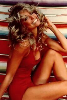 Farrah Fawcett Farrah fawcett, Celebrity swimsuits, Cheryl t