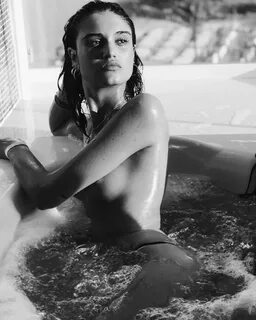 Fotos de Claudia Martín desnuda - Página 1 - Fotos de Famosa