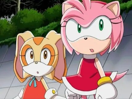 Just Amy and Cream awkwardly staring into space.. xD