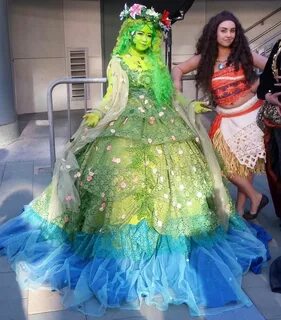 Te Fiti and Moana at WonderCon 2017 Disney cosplay, Te fiti 