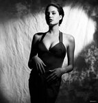 Set #004 - 0228 - Angelina Jolie Web Your online photo album