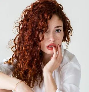 April 05 2018 at 12:01AM Red curly hair, Curly hair inspirat