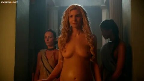 Вива Бьянка показала голую грудь в сериале "Спартак: Месть" 