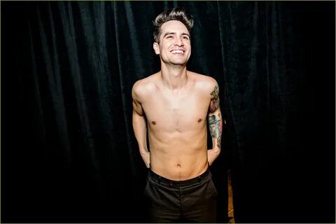 Brendon Urie Looks So Hot Going Shirtless Backstage at iHear