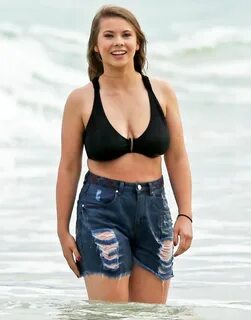 Bindi Irwin - Reddit NSFW