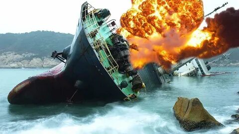 TOP 10 Dangerous Ship Fails Compilation ! Worst Ships Crash 
