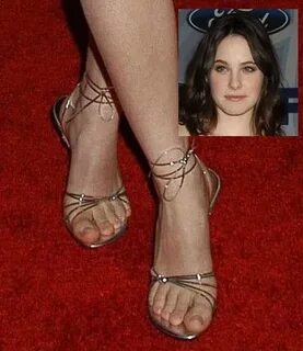 Hollywood Star Feet: Caroline Dhavernas Feet