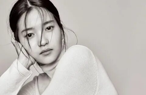 KIM TAE RI by Kim Hyung Sik / Daniel Jon (Elle Korea)