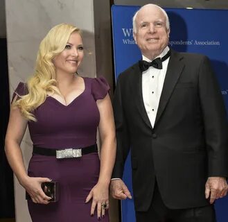 Meghan McCain tweets photo of 'amazing hike with dad' after 