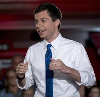 𝕱 𝓁 𝑒 𝓈 𝒽 𝓅 𝒾 𝓅 𝑒 Twitterissä: "Pete Buttigieg looks like an