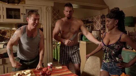 ausCAPS: Steve Howey nude in Shameless 7-04 "I Am A Storm"