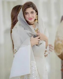 Mawra Hocane Indian designer outfits, Pakistani dress design