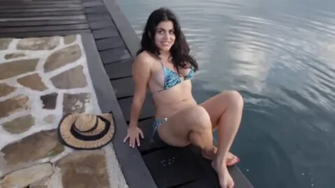 HOT NEWS : Shenaz Treasury hottest poses to attract her fan