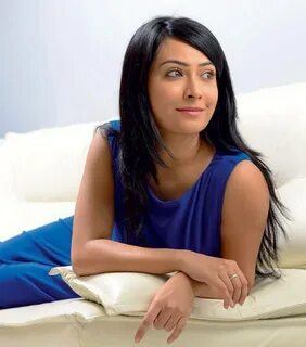 Radhika Pandit Photos, Pictures, Wallpapers