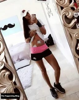 Look at Michelle Wie’s sexy enhanced photos from Instagram. 