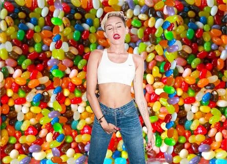 Happy Birthday, sweet Miley dear. - /s/ - Sexy Beautiful Wom