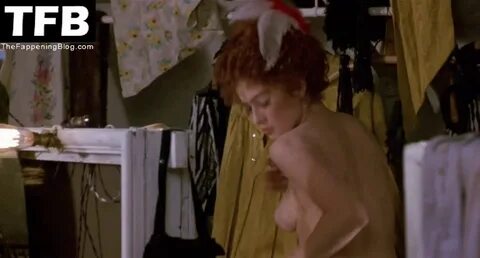 Moira Kelly Nude & Sexy Collection (20 Photos) #TheFappening