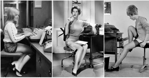 20 Fascinating Vintage Photos of Secretaries From the 1950s 