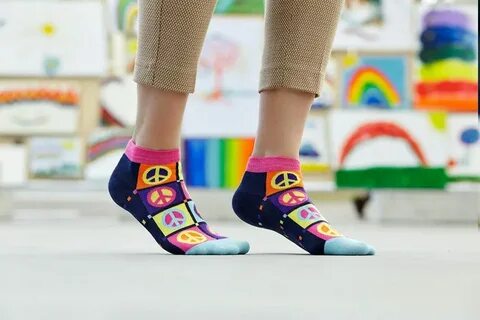 Носки All you need is love Купить в FunnySocks