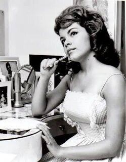 Slice of Cheesecake: Annette Funicello, pictorial