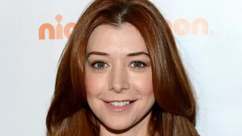 Alyson Hannigan's Height, Weight, Shoe Size and Body Measure