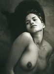 Голая Патрисия Веласкес на горячих фото
