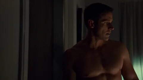 Dylan Bruce as Paul Dierden shirtless in Orphan Black 4 × 01