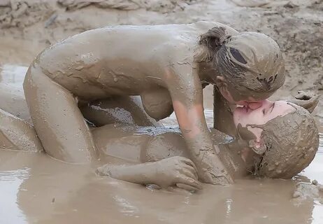 Frolicking Mud Naked - nomadteafestival.eu