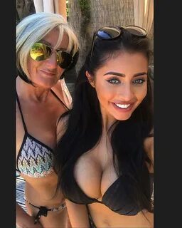 hot mother & daughter faceswap/topless/nude - /r/ - Adult Re