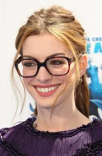 Anne Hathaway Glasses for your face shape, Face shapes, Face