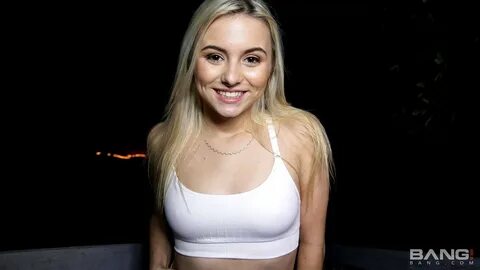 Aria Banks - Photos.