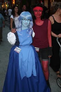 File:Montreal Comiccon 2015 - Sapphire and Ruby (19432374966