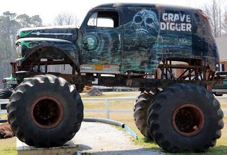 original grave digger monster truck toy Online Shopping