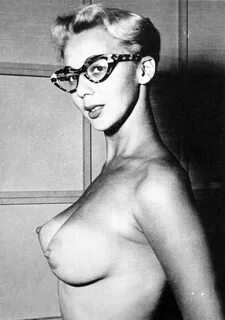 vintage-erotica-nerd-girl-nude-glasses.jpg MOTHERLESS.COM ™