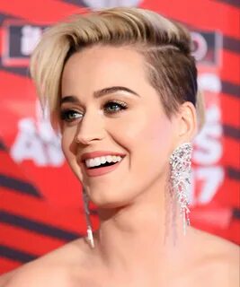 Katy-Perry-new-blonde-pixie-haircuts-2017 Женский блог