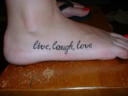 Live Love Laugh Tattoo On Shoulder - Ð¤Ð¾Ñ‚Ð¾ Ð±Ð°Ð·Ð°