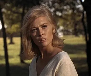 Faye Dunaway 11 Faye Dunaway in the film Bonnie and Clyde Ho